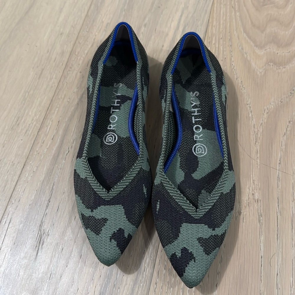 Rothys The Point
